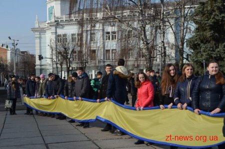 Житомиряни заспівали Державний гімн разом