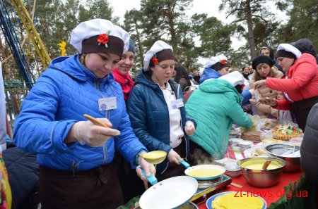 У Житомирі святкують Масляну