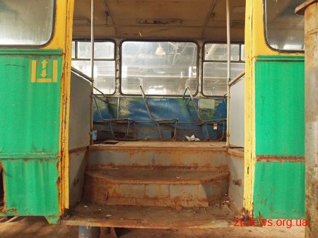 Як проводять капітальні ремонти тролейбусам у Житомирі?