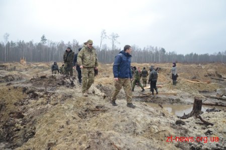 Сергій Машковський відвідав незаконні бурштинові копальні