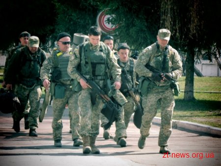 До Житомира повернулася частина військовиків 95-тої окремої аеромобільної бригади