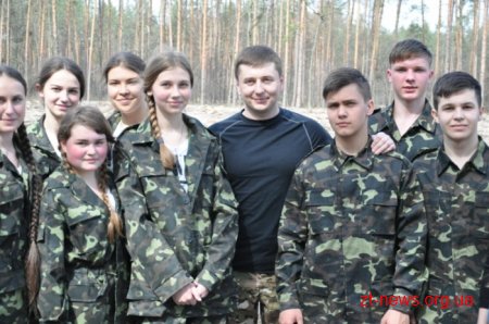 Діти та представники влади посадили ліс на Житомирщині