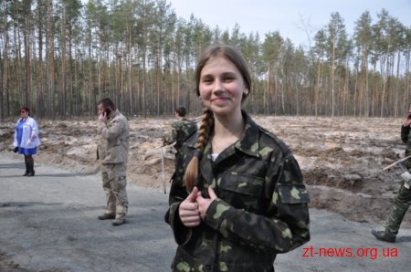 Діти та представники влади посадили ліс на Житомирщині