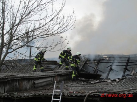 У Житомирі горіло складське приміщення