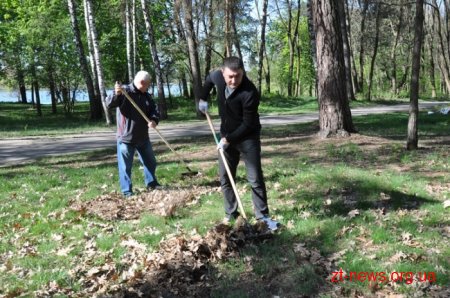 16 машин сміття, посаджені алеї горобини, клену та квітів – результати загального прибирання