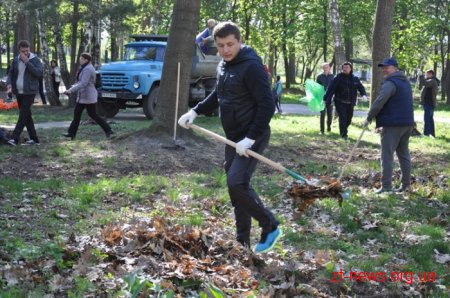 16 машин сміття, посаджені алеї горобини, клену та квітів – результати загального прибирання