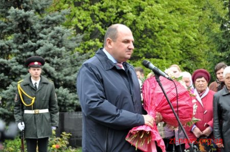 Сотні людей у Житомирі вшанували Героїв-чорнобильців