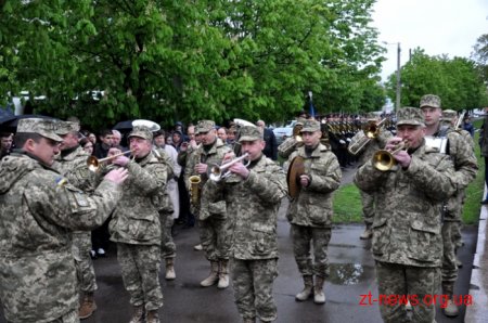 Сотні людей у Житомирі вшанували Героїв-чорнобильців