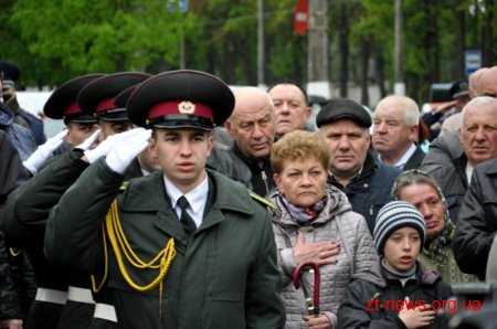 Сотні людей у Житомирі вшанували Героїв-чорнобильців
