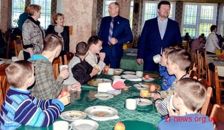 Дитячий оздоровчий заклад «Дзвіночок» прийняв першу зміну