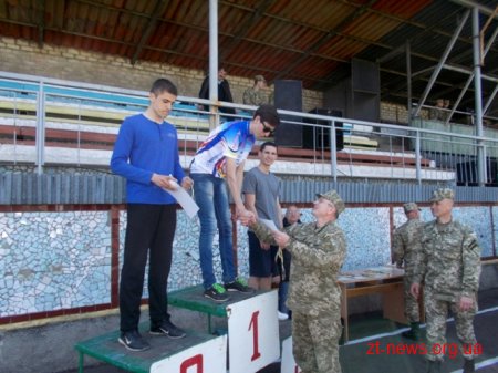 Школярі Житомира змагалися у військовому інституті