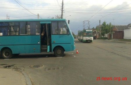 У Житомирі маршрутка збила літню жінку