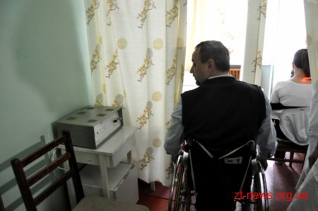Обласний центр вертебрології перевірили на доступність для людей з інвалідністю