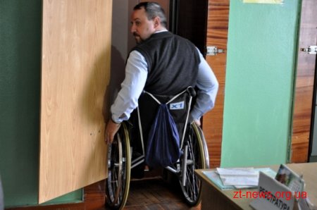 Обласний центр вертебрології перевірили на доступність для людей з інвалідністю