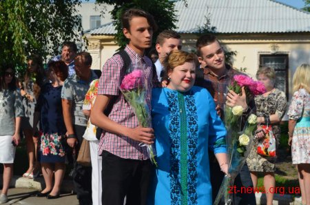 Останній дзвінок пролунав для житомирських випускників