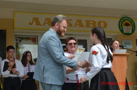 Останній дзвінок пролунав для житомирських випускників