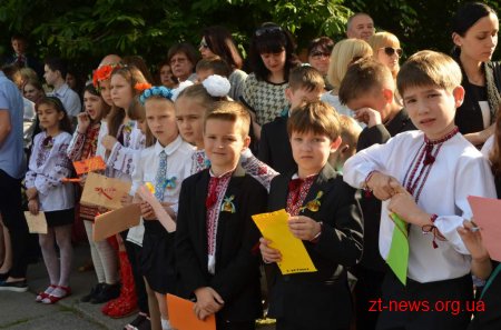 Останній дзвінок пролунав для житомирських випускників