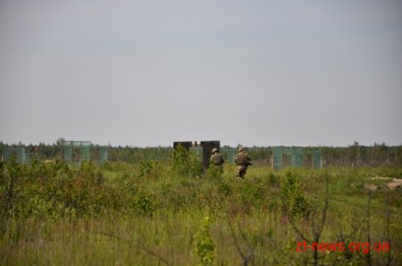 Президент України відвідав полігон ВДВ на Житомирщині