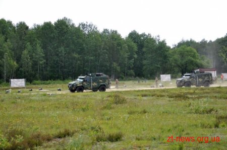 Президент України відвідав полігон ВДВ на Житомирщині