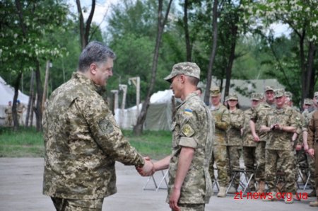 Президент України відвідав полігон ВДВ на Житомирщині