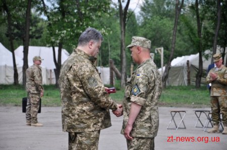 Президент України відвідав полігон ВДВ на Житомирщині