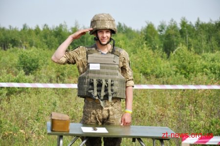 Президент України відвідав полігон ВДВ на Житомирщині