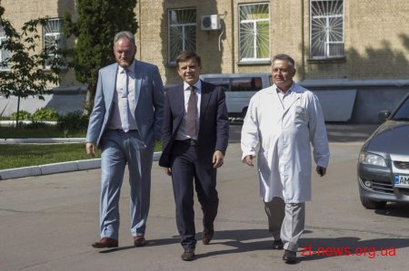 Пацієнти приймальних відділень Житомира більше не платитимуть благодійні внески