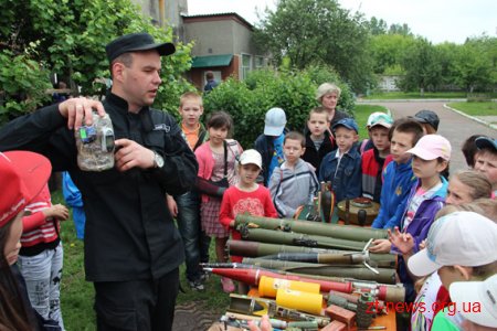 У житомирському Кінологічному центрі поліція влаштувала для дітей показові виступи