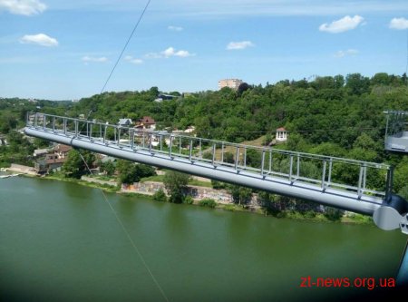 Реконструкція житомирського підвісного мосту буде завершена до кінця червня