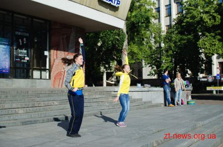 У Житомирі стартувала перша космічна руханка «Space Workout»
