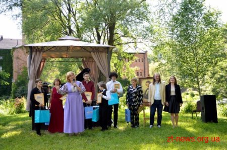 Замок Радомисль зустрів сотні поціновувачів класики