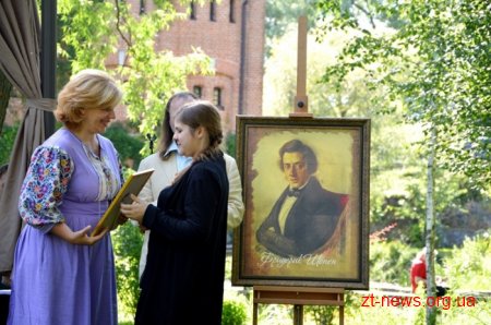 Замок Радомисль зустрів сотні поціновувачів класики