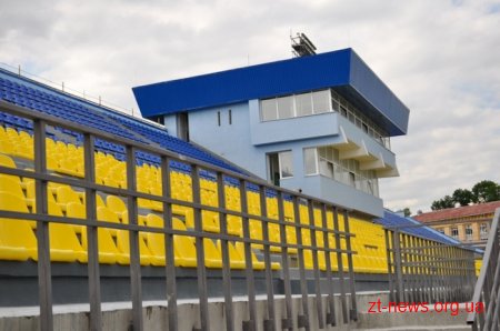 Голова ОДА оглянув, як проходить реконструкція центрального стадіону