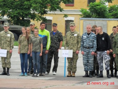 У Житомирі стартував всеукраїнський патріотичний вишкільний табір «Нащадки козацької слави»