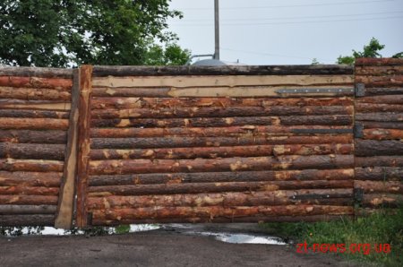 У Лугинах підняли проблему законності випалювання деревного вугілля