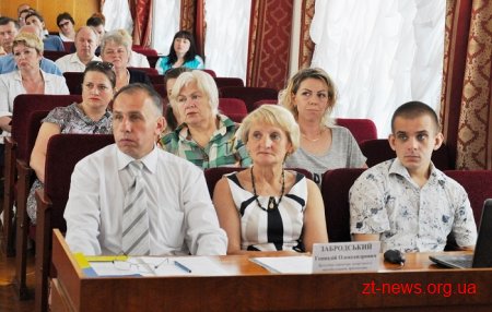 Очільникам міст і районів Житомирщини розповіли, що таке енергосервіс в бюджетній сфері