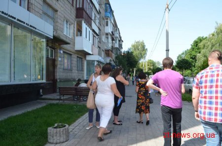 Житомирська влада перевіряє законність рекламних конструкцій міста