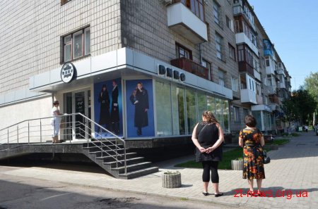 Житомирська влада перевіряє законність рекламних конструкцій міста