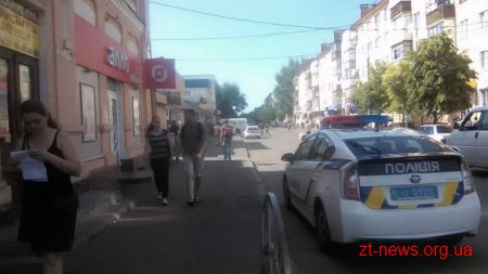 Вулиці Хлібна вільна від стихійної торгівлі та парковки