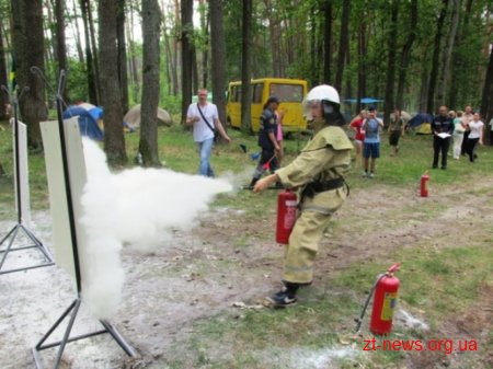На Житомирщині змагаються юні рятувальники