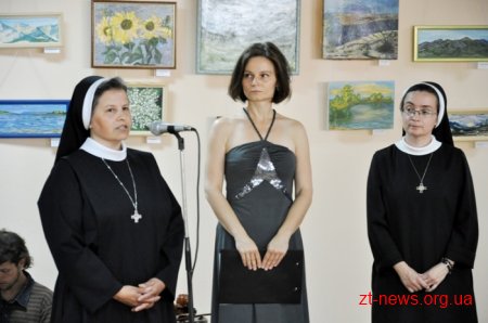 У Житомирі відкрили виставку робіт «Від холодного до гарячого»