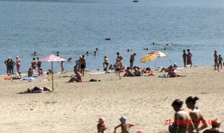 Не всі пляжі області вже готові до купального сезону