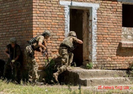 Навчальний центр ВДВ відзначив річницю співпраці з інструкторами Збройних сил Британії