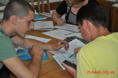 До вузів Житомирщини надійшло більше 2500 заяв про вступ