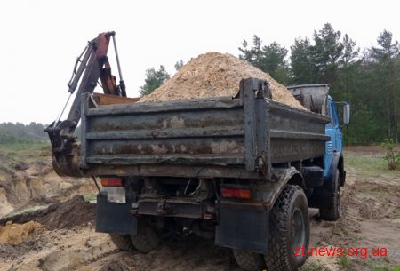 На Житомирщині поліцейські викривають розкрадачів надр