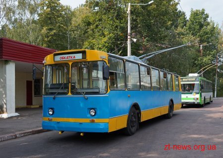 До Дня Незалежності ТТУ представило патріотичний тролейбус До Дня Незалежності ТТУ представило патріотичний тролейбус