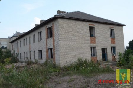 Ярослав Лагута оглянув будівництво дитячого садка в Новоград-Волинському районі