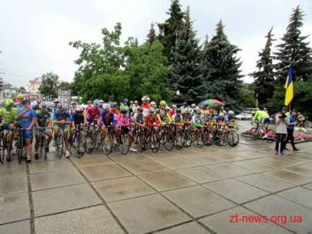 У Житомирі стартували відразу 2 чемпіонати з велоспорту