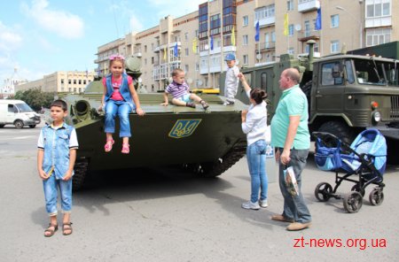 У Житомирі поліція продемонструвала свою професію