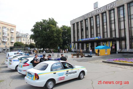 У Житомирі поліція продемонструвала свою професію